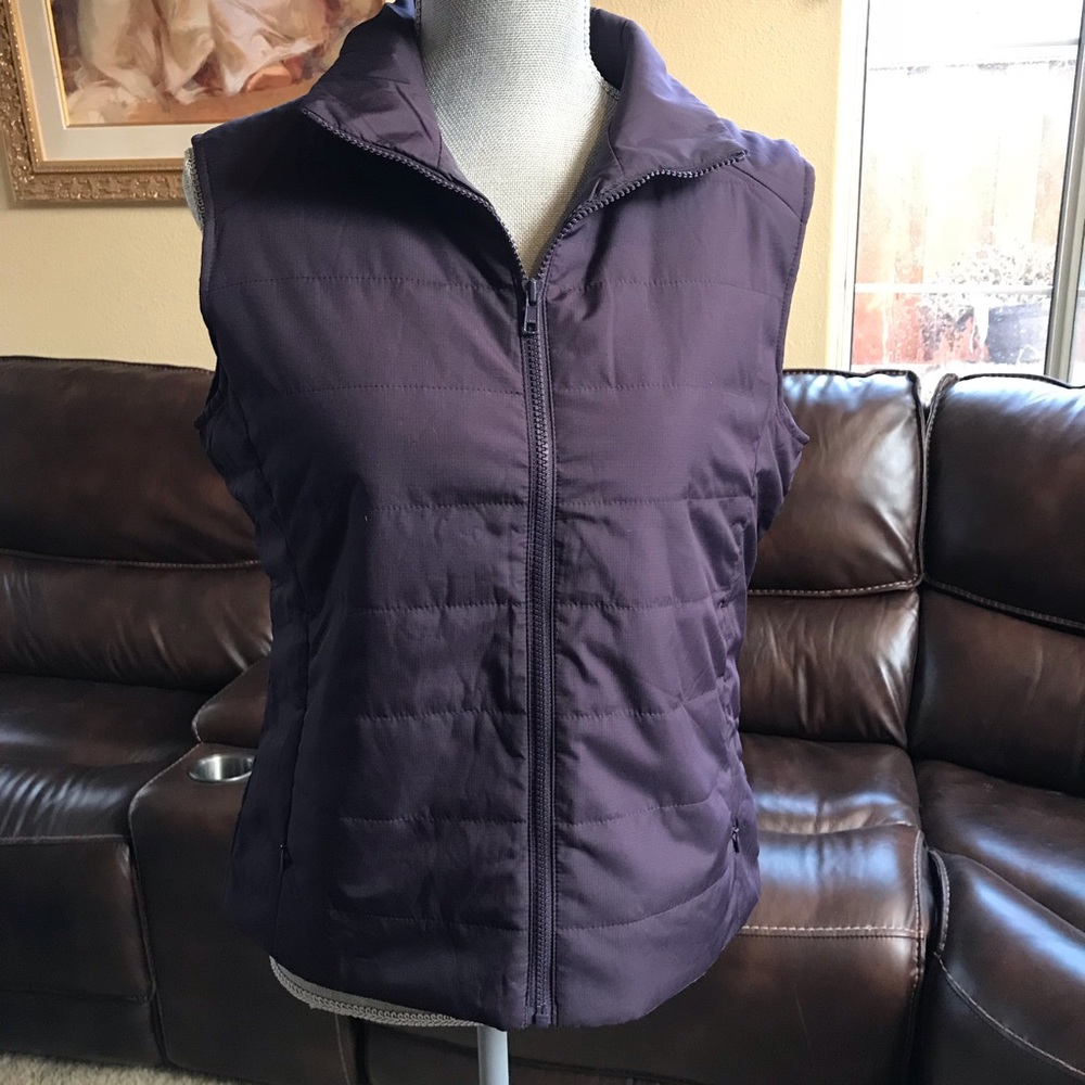 NEW!  Thin puffy vest. Deep purple. Medium